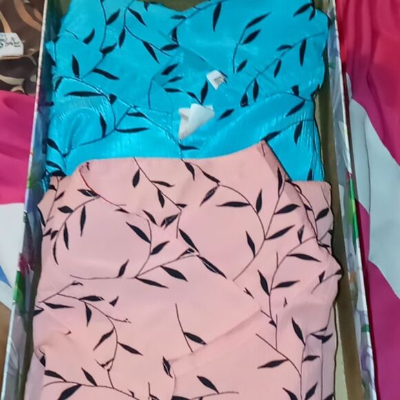 Blouse bundle - Picture 1 of 6